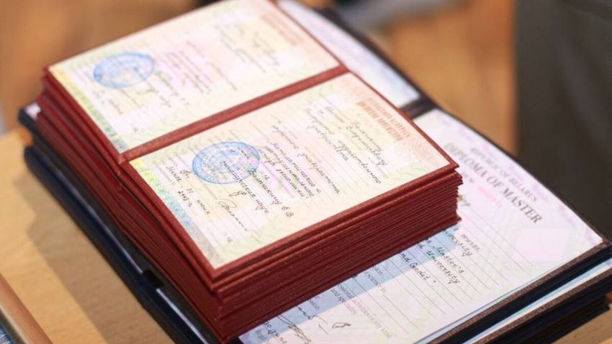 Дипломы 255 человек, обучавшихся за рубежом, не были признаны