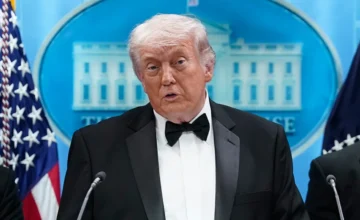 Трамп: У стрелявшего на приеме в Вашингтоне было несколько единиц оружия