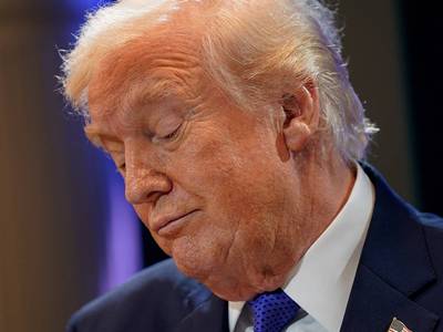 Трамп назвал США глупой страной