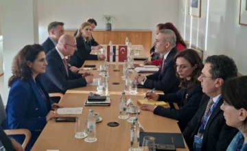 Хакан Фидан встретился в Дубровнике со своим хорватским коллегой