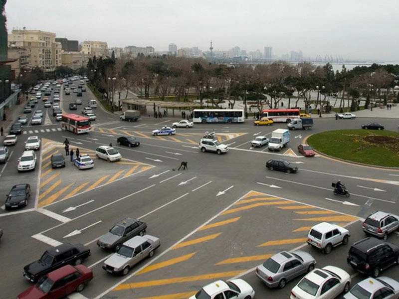 В Баку будет проведен мониторинг движения транспорта