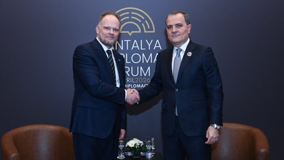 Глава МИД Азербайджана обсудил с официальным лицом НАТО нормализацию отношений с Арменией и ситуацию на Ближнем Востоке