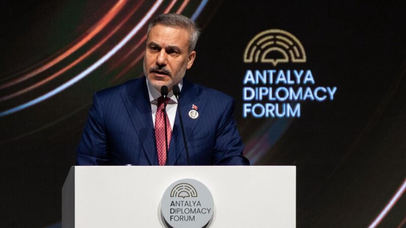 Турция обсуждает с Европой возможный выход США из НАТО