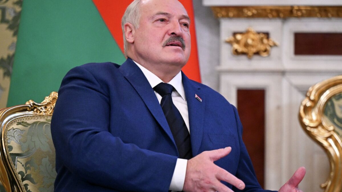 «В США много глупостей» – Лукашенко