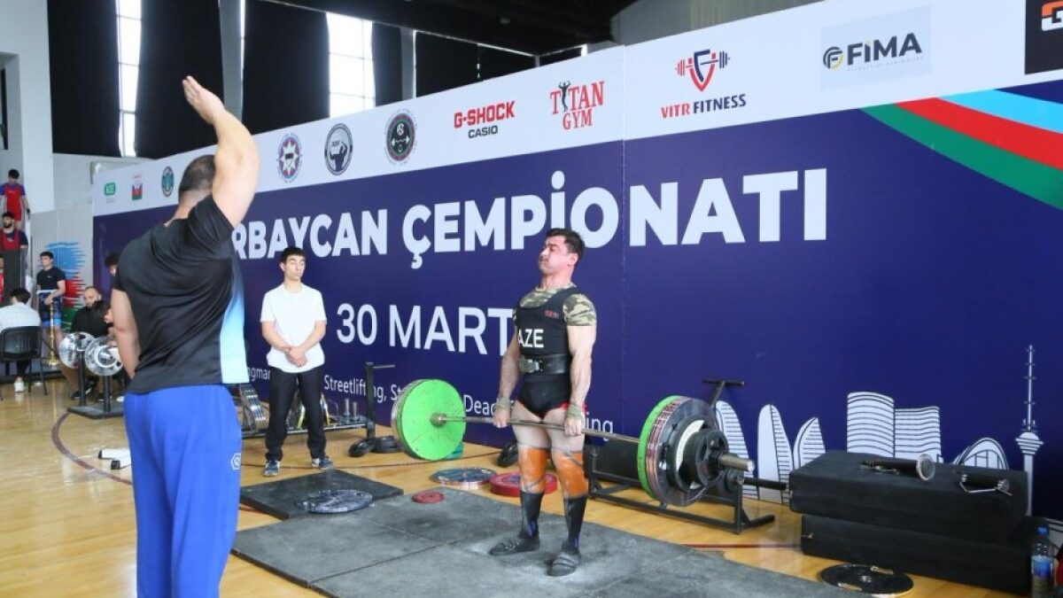 Сотрудник МЧС завоевал 2 золотые медали на чемпионате страны