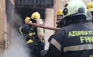 В общежитии школы-интерната в Баку произошел пожар – ВИДЕО