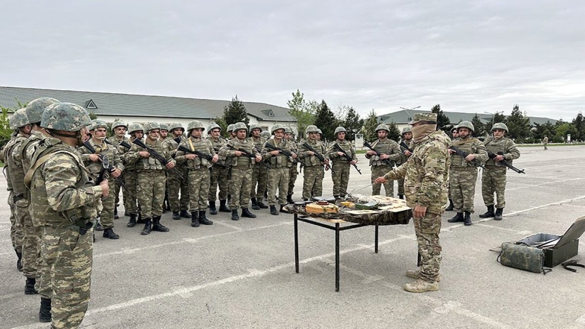 Завершились учебные сборы с военнообязанными