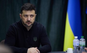Зеленский ввел санкции против российских командиров и торговых судов