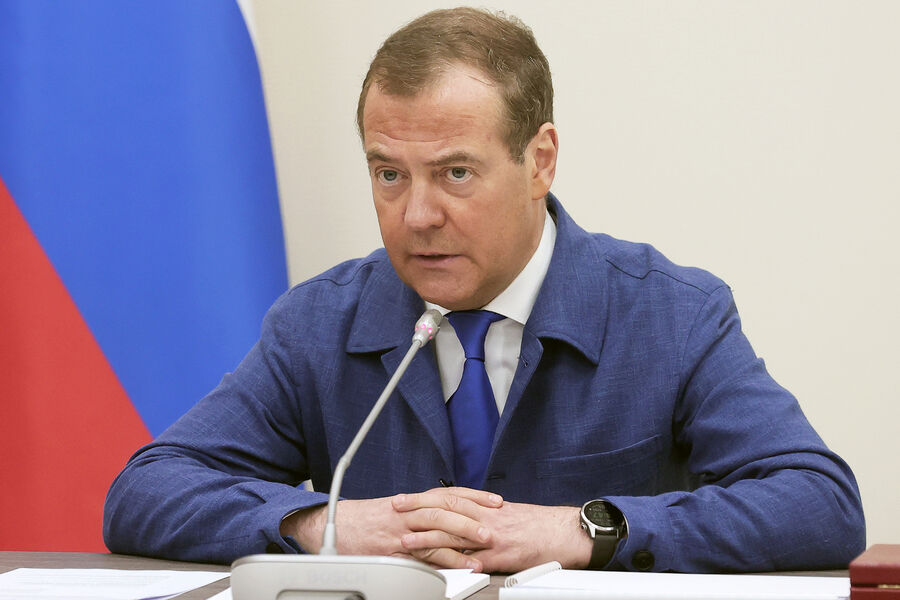 Медведев предупредил врагов России
