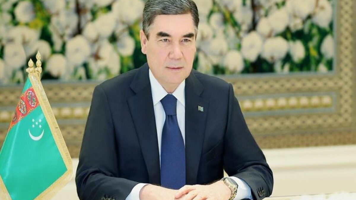 Гурбангулы Бердымухамедов направил поздравление Президенту Азербайджана