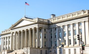 Национальный долг США вырос на 406,5 млрд долларов с начала операции против Ирана