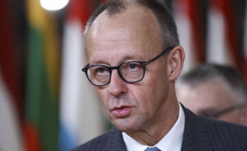 Мерц потребовал от Ирана прекратить «держать в заложниках весь мир»