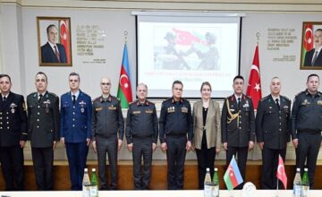 Состоялась встреча военных делегаций Азербайджана и Турции
