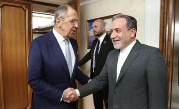 Аракчи обсудил с Лавровым переговоры между США и Ираном