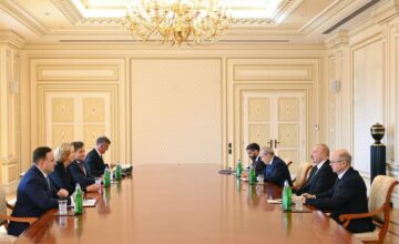 Президент Ильхам Алиев принял главного исполнительного директора компании bp