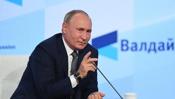 Путин пригласил свою учительницу на ужин – ВИДЕО