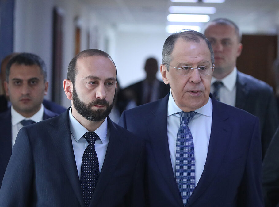 Мирзоян: Не вижу особой темы для обсуждения с Лавровым