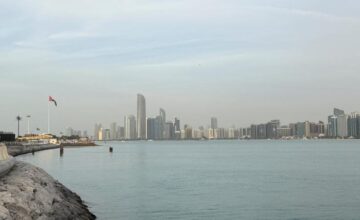 ОАЭ перехватили 3 дрона, нарушивших воздушное пространство