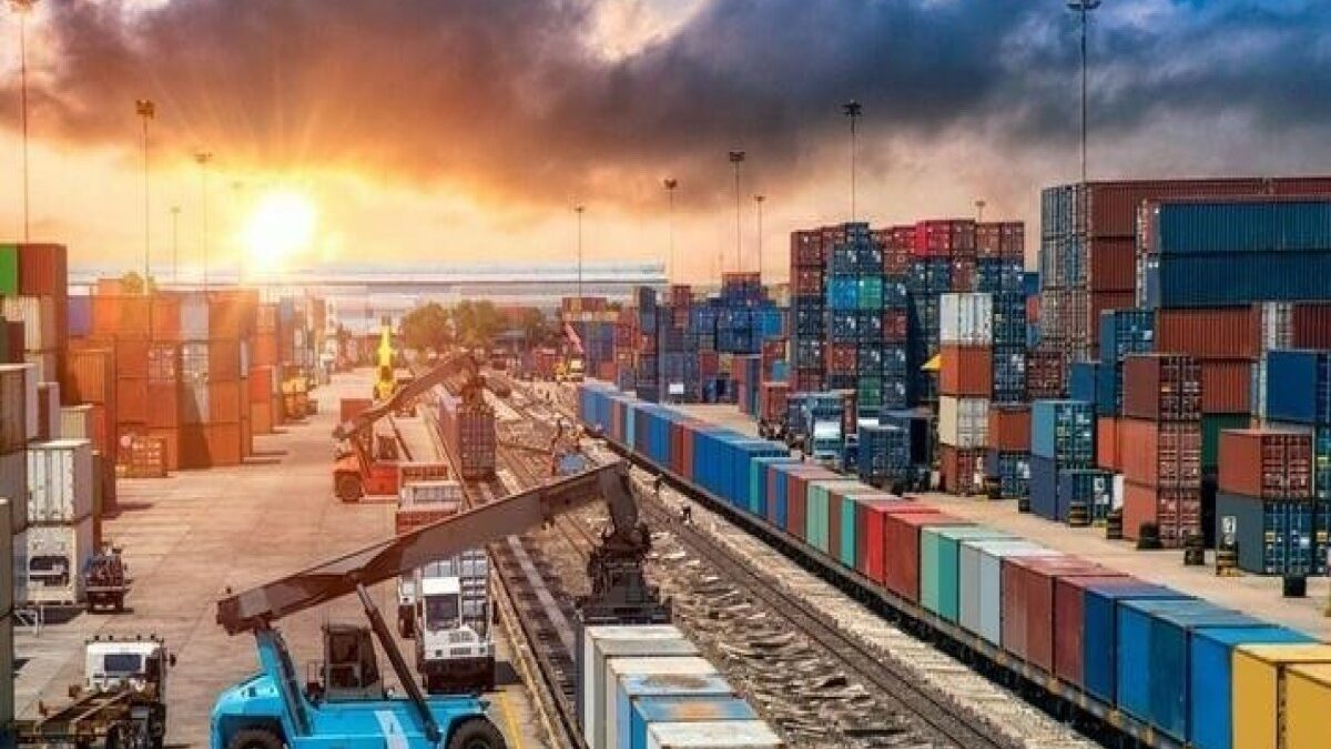 Объявлен объем внешнеторгового оборота Азербайджана