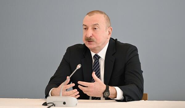 Гости, впервые посещающие нашу страну… – Президент