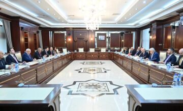 В Милли Меджлисе состоялась встреча с делегацией Турции