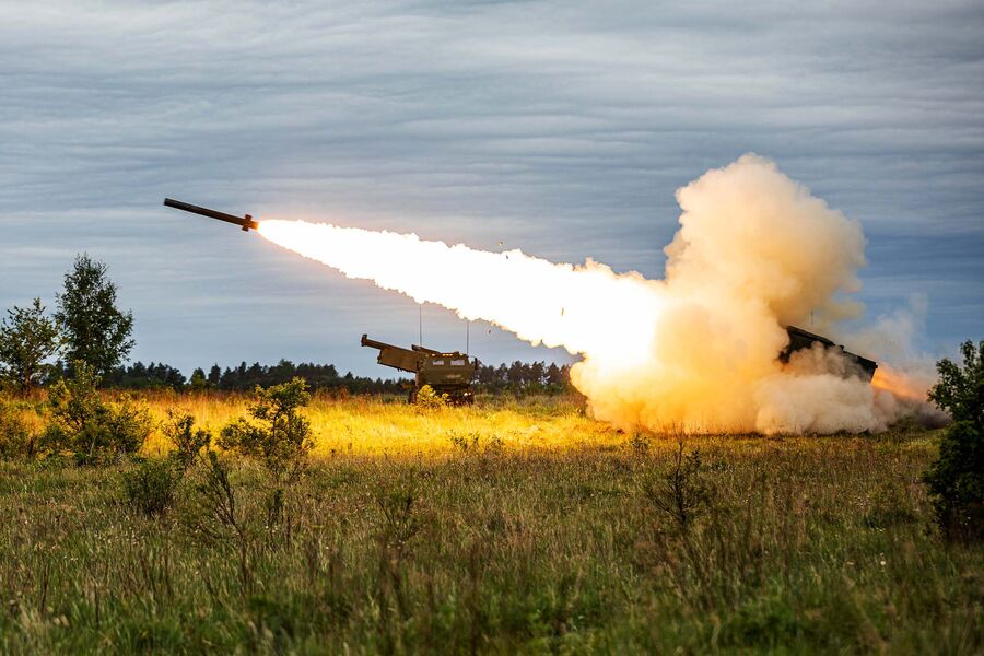США отправляют в Эстонию учебные боеприпасы для «HIMARS»