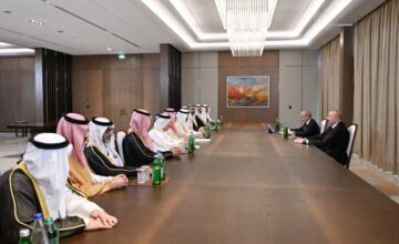 Президент принял руководителей организаций, входящих в Арабскую координационную группу – ФОТО
