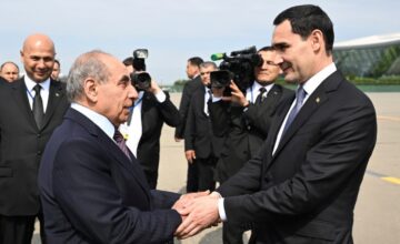 Президент Туркменистана Сердар Бердымухамедов прибыл с визитом в Азербайджан