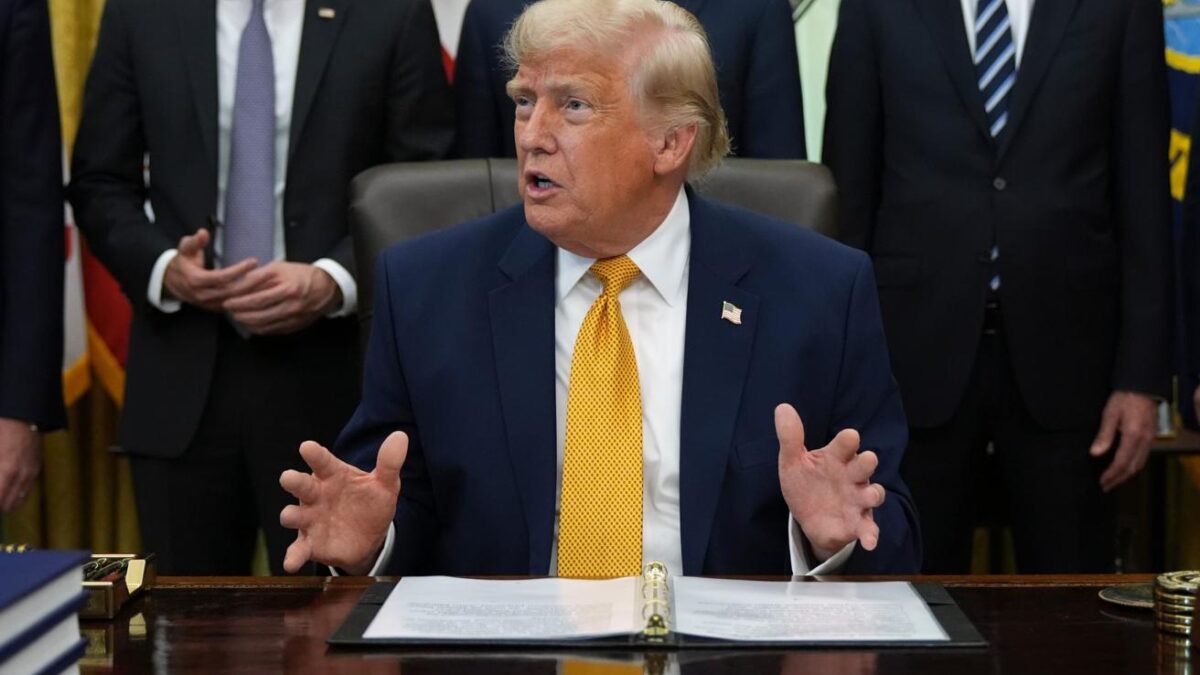 Трамп назвал 600 миллиардов долларов, которые США тратят на НАТО, «безумием»
