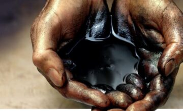 Снижение цен на нефть на мировых рынках продолжается