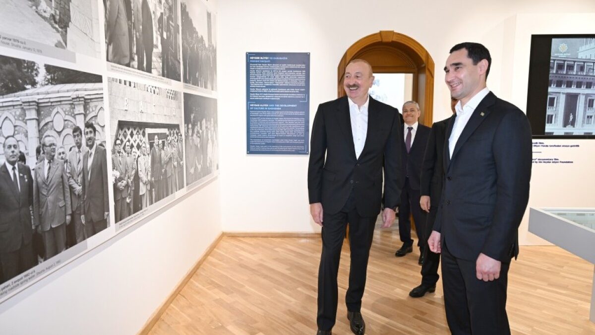 Президенты Азербайджана и Туркменистана ознакомились в Шуше с выставкой «Гейдар Алиев и Карабах»