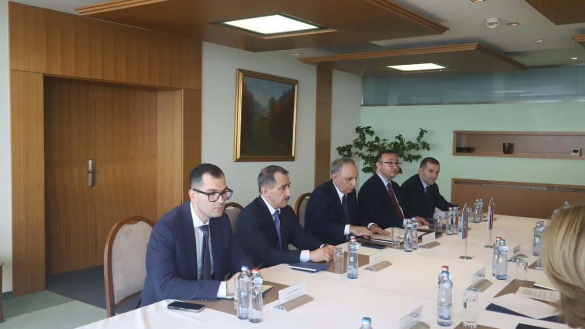 Делегация во главе с Кямраном Алиевым посетила Словакию