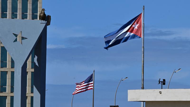Правительство Кубы осуждает новые санкции США
