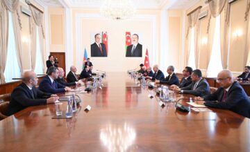 Али Асадов встретился с Нуманом Куртулмушем