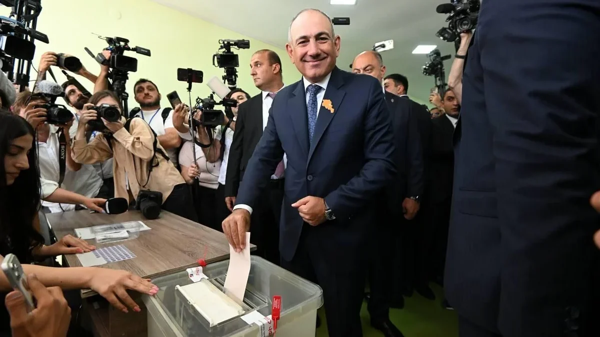 Пашинян проголосовал на парламентских выборах