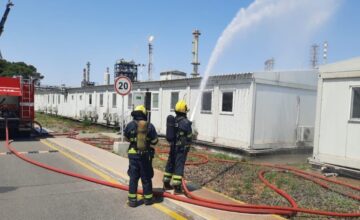 Государственная служба провела пожарно-тактические учения на нефтеперерабатывающем заводе – ВИДЕО