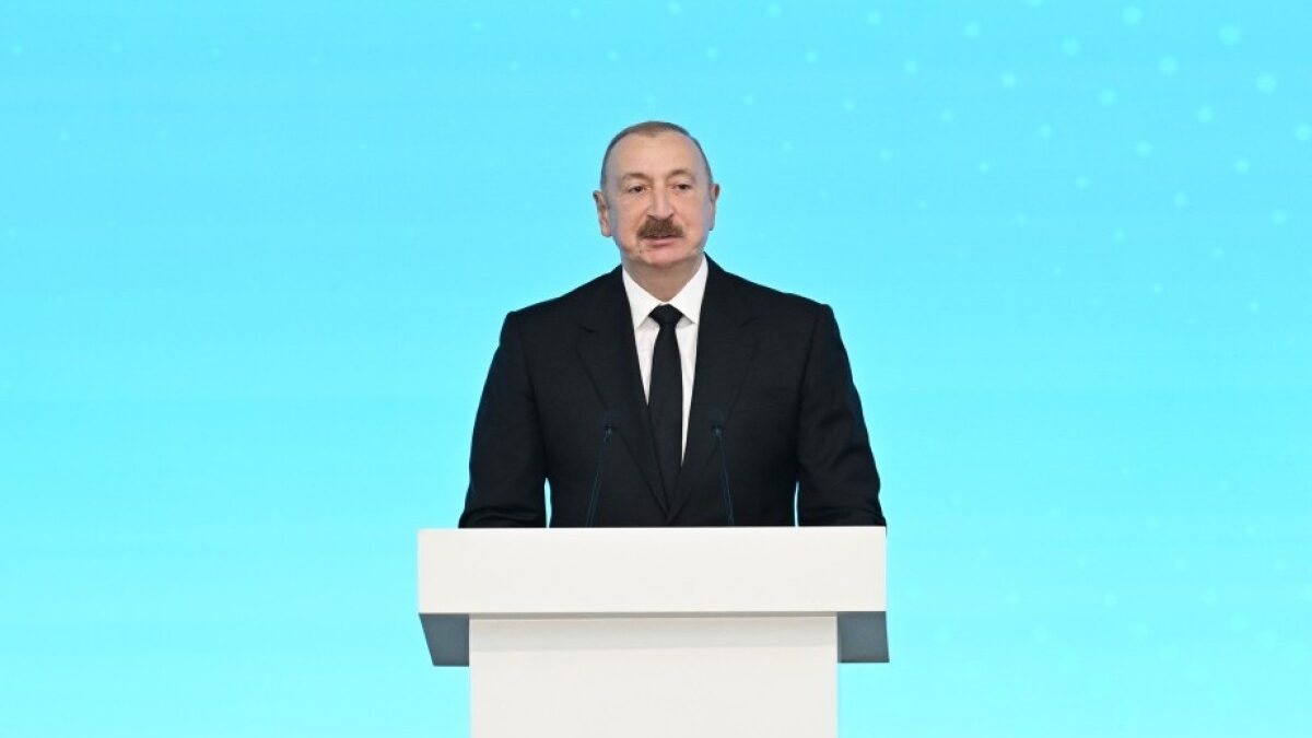 Президент Ильхам Алиев направил обращение участникам «Бакинской энергетической недели»