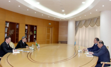 Туркменистан и Казахстан обсудили развитие двустороннего сотрудничества