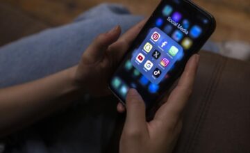 Великобритания запрещает социальные сети: обратный отсчет для лиц младше 16 лет