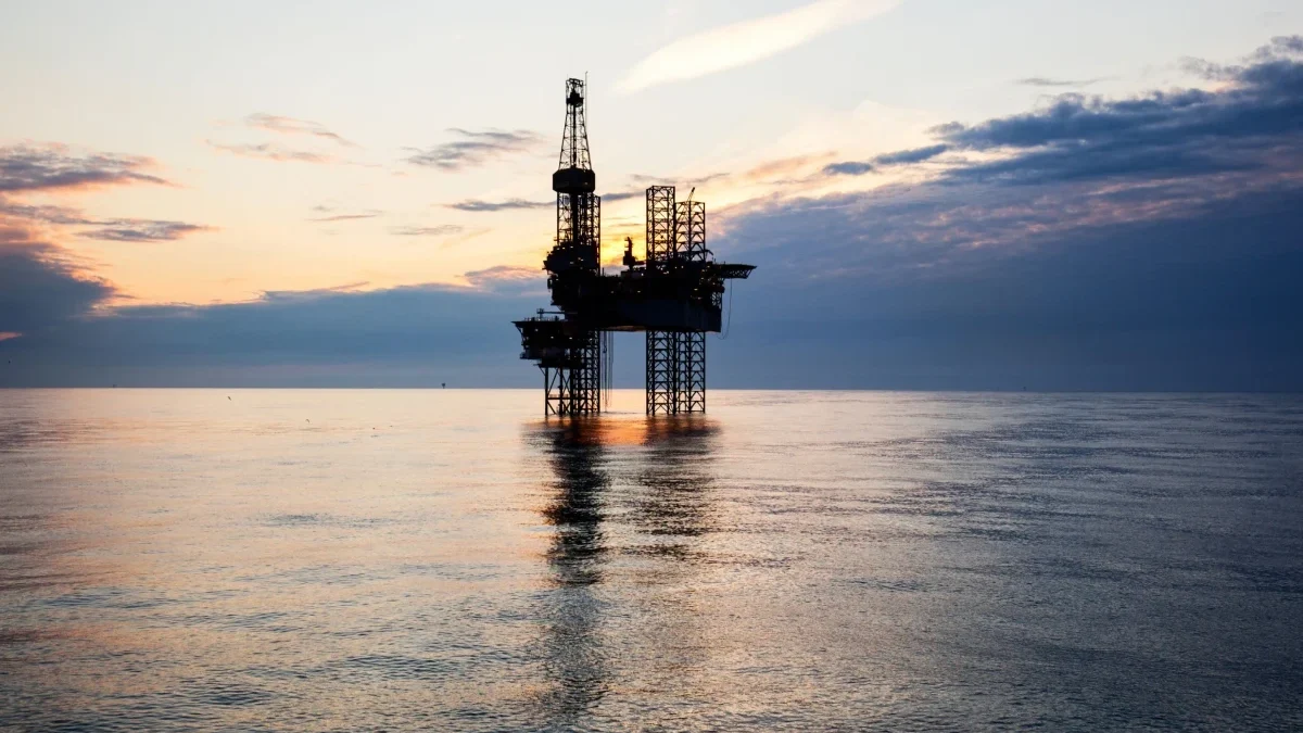 Азербайджанская нефть торгуется по 76 долларов