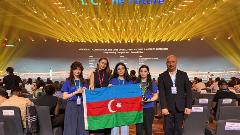 Студенты UFAZ завоевали две международные награды компании Huawei