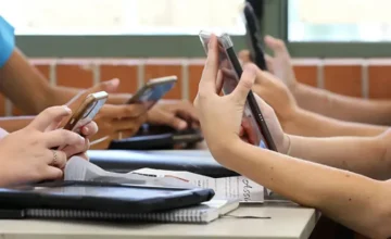 Использование мобильных и электронных устройств учащимися во время уроков запрещено – НОВЫЕ ПРАВИЛА
