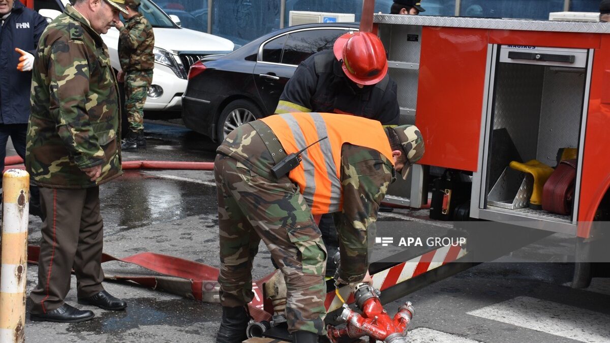 МЧС: За минувшие сутки в Баку проведено 4 операции, спасен 1 человек