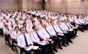 В Баку сотрудник прокуратуры освобожден от должности в качестве меры дисциплинарного взыскания
