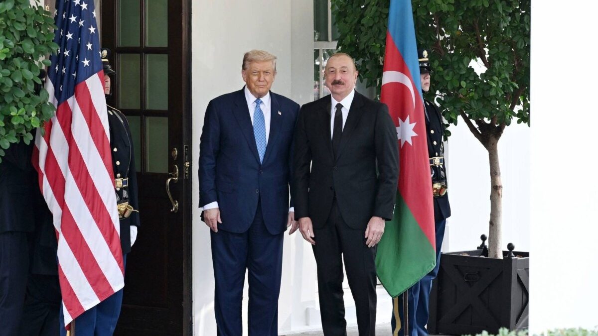Президент Ильхам Алиев поблагодарил Дональда Трампа
