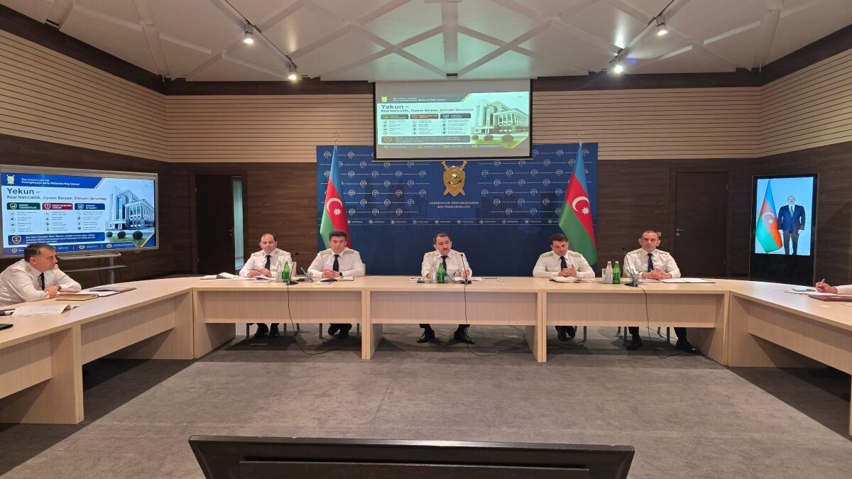 13 человек, совершивших коррупционные преступления, задержаны с поличным