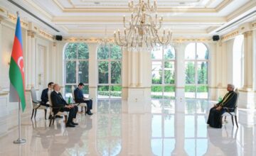 Президент Ильхам Алиев принял верительные грамоты нового посла Омана