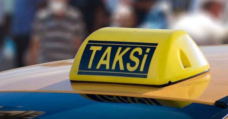 В Азербайджане меняется деятельность такси