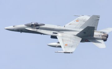 Испания продлевает срок службы истребителей F-18 до 2040 года