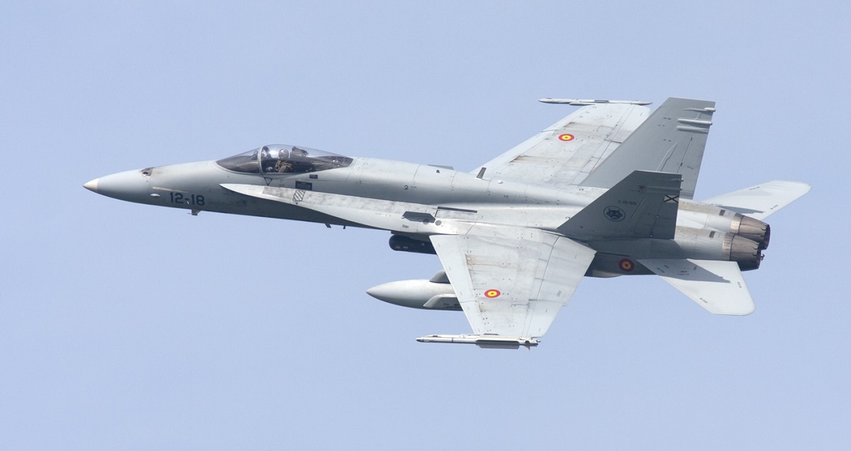 Испания продлевает срок службы истребителей F-18 до 2040 года